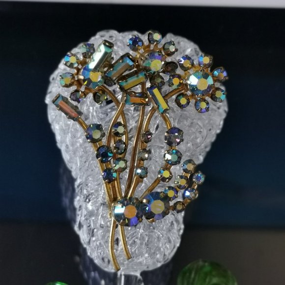 Vintage Unsign AUSTRIA Blue AB Rhinestone Flower Bouquet Brooch - Picture 3 of 6